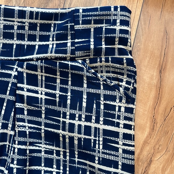 NWOT Pattern dress pants - Picture 3 of 6